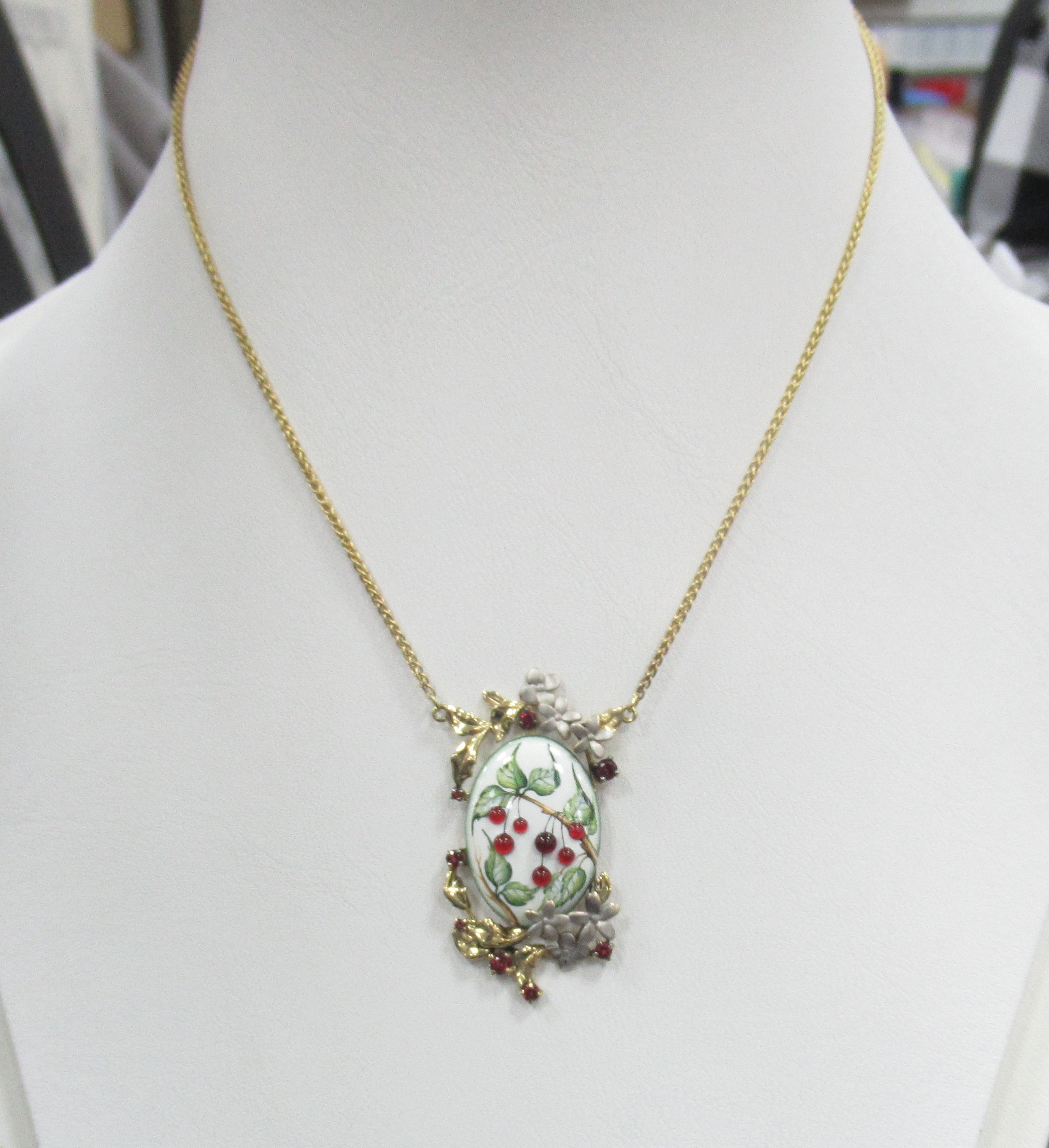 10712-000227 Колье (Au 585)